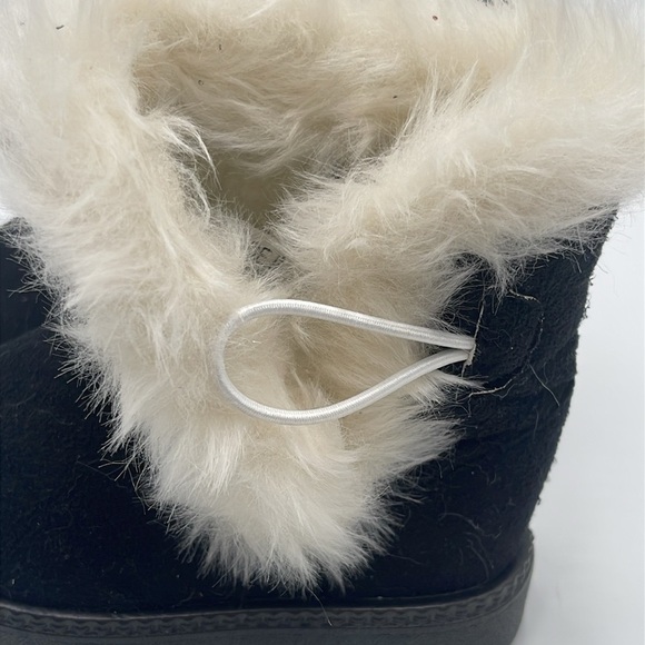 China Buttons City Toddler Girls Boots Black Faux Fur Lined Boots Size 21 - Picture 7 of 8